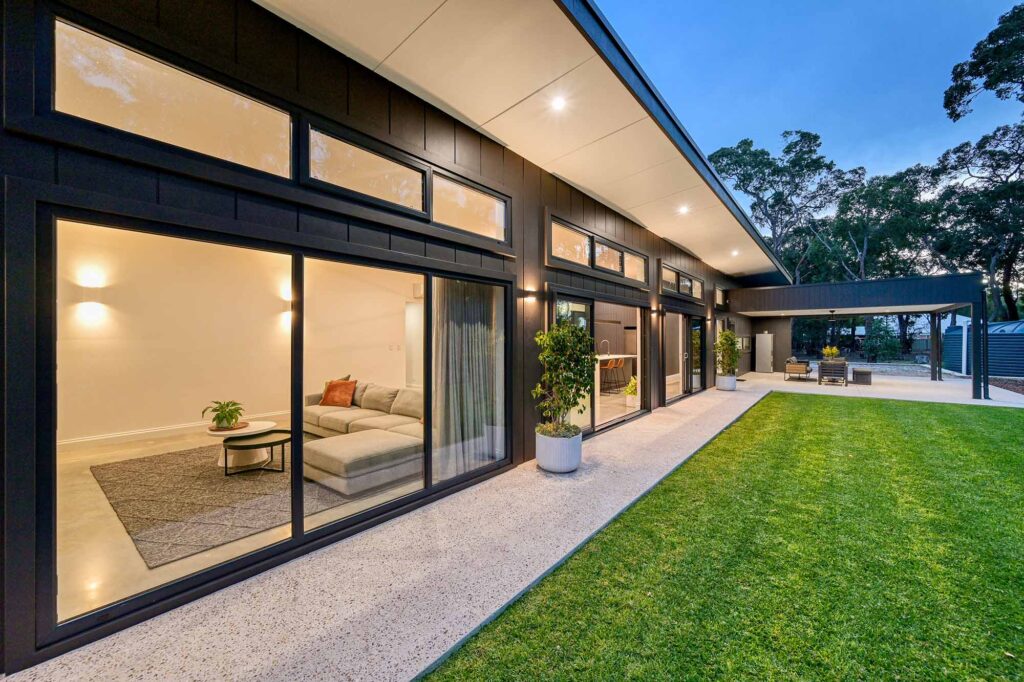 #house101 White Building Co