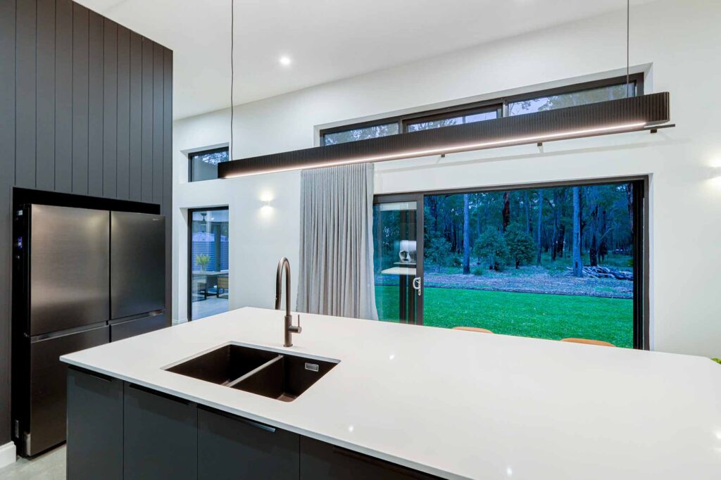 #house101 White Building Co